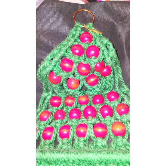 Vintage Handmade Macrame Christmas Wall Hanging Decoration With Red Wood Beads H - Picture 2 of 8